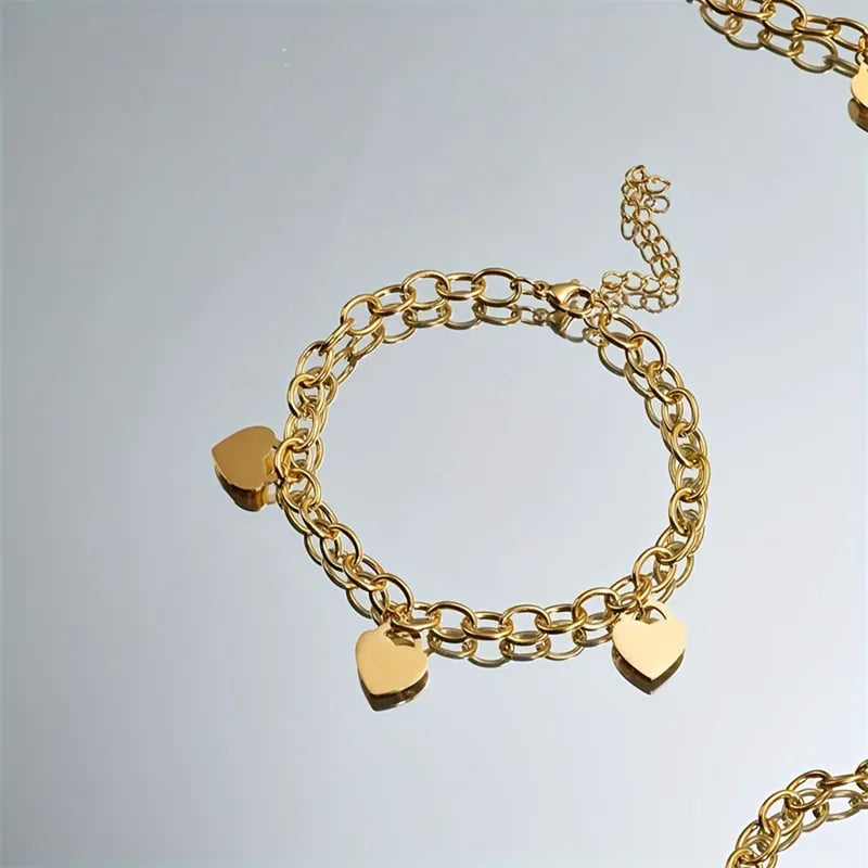 Family Love Bracelet – 4 hearts to engrave
