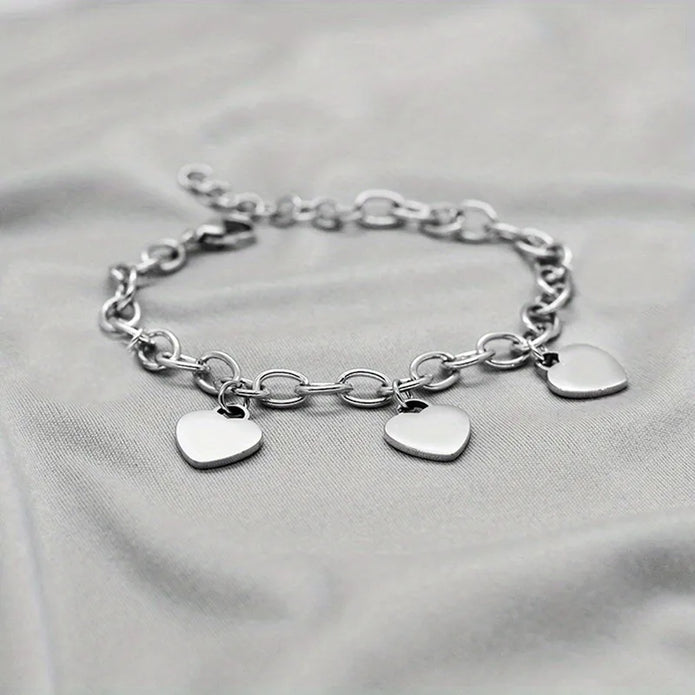 Family Love Bracelet – 4 hearts to engrave