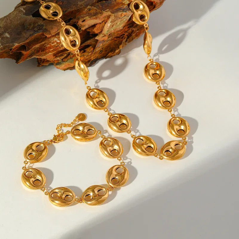 Collier ALMA